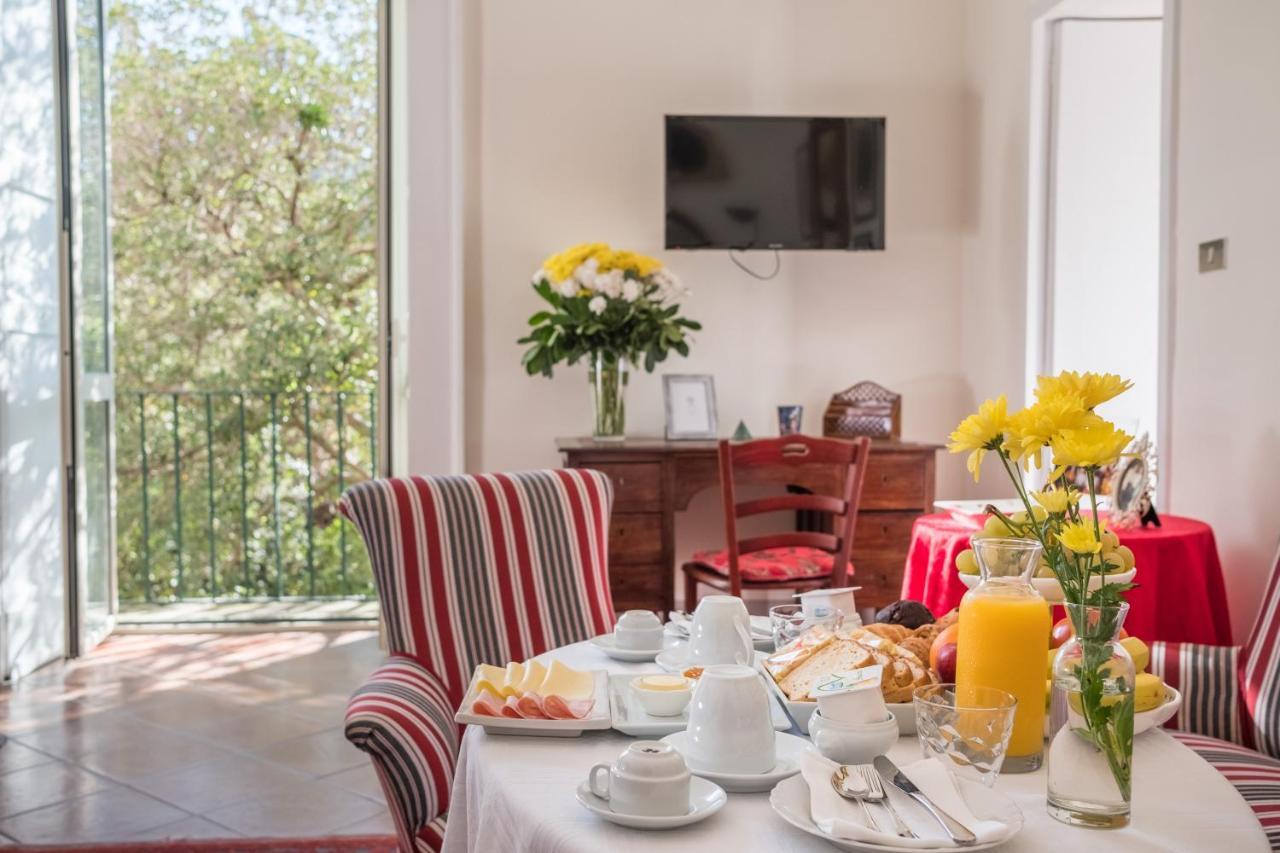 לצ'ה Palazzo Bernardini Suites מראה חיצוני תמונה