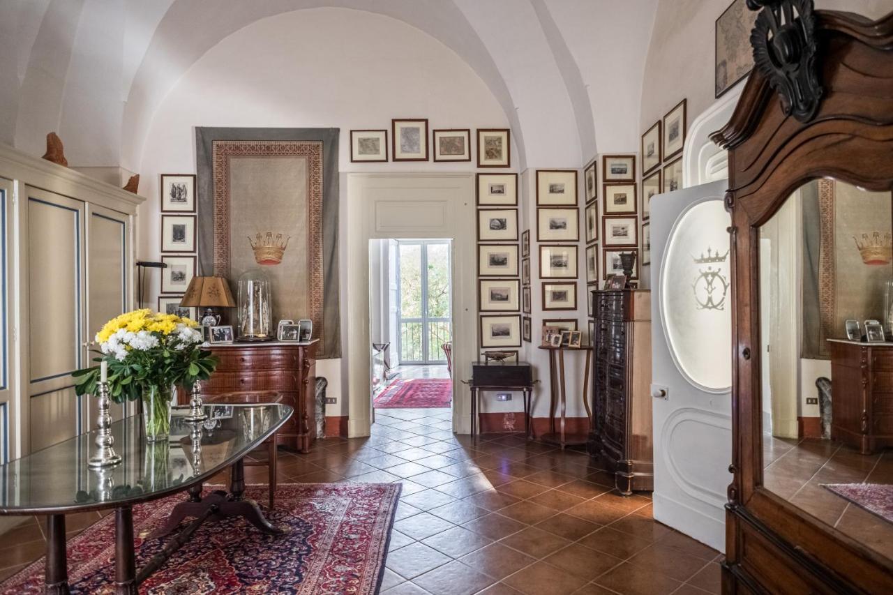 לצ'ה Palazzo Bernardini Suites מראה חיצוני תמונה