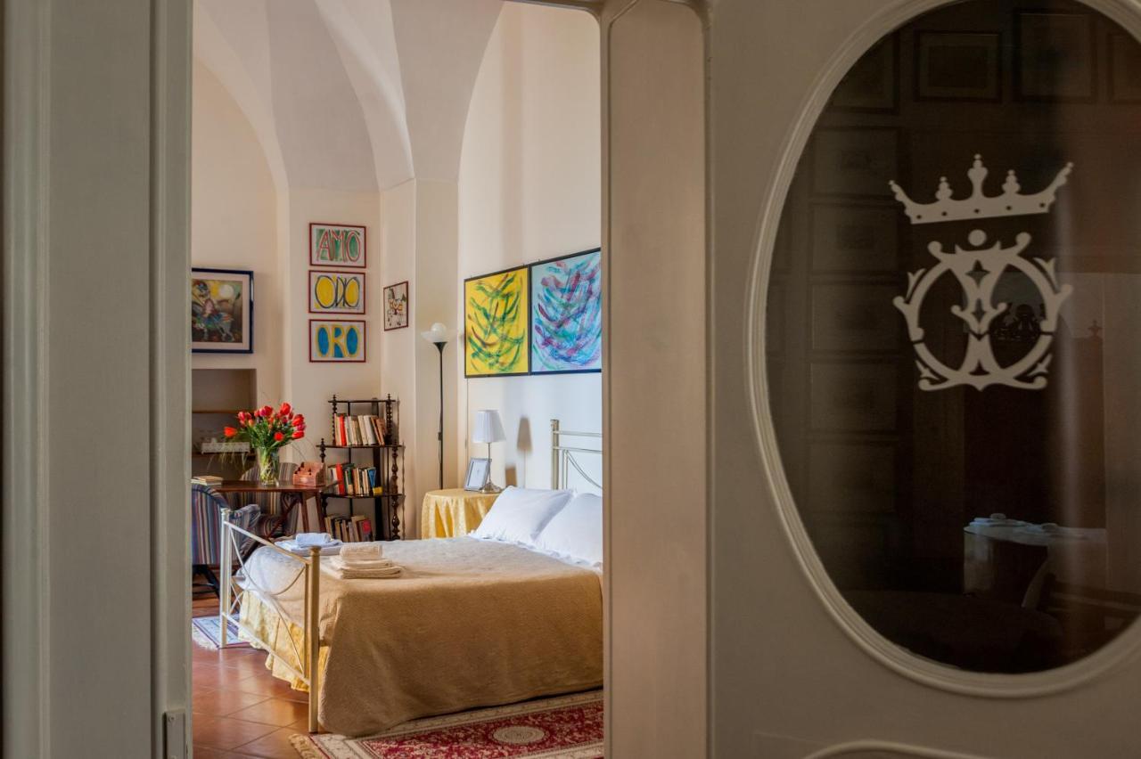 לצ'ה Palazzo Bernardini Suites מראה חיצוני תמונה
