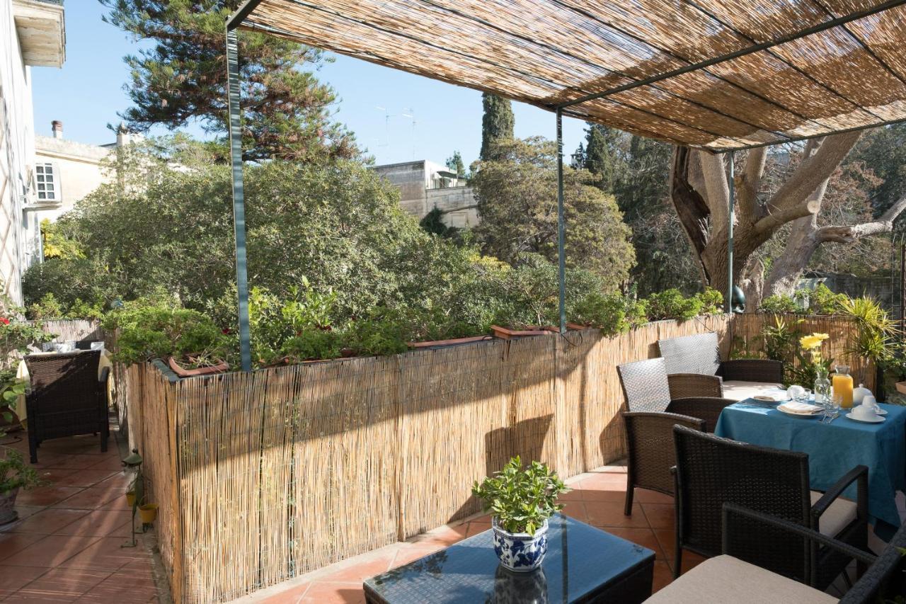 לצ'ה Palazzo Bernardini Suites מראה חיצוני תמונה