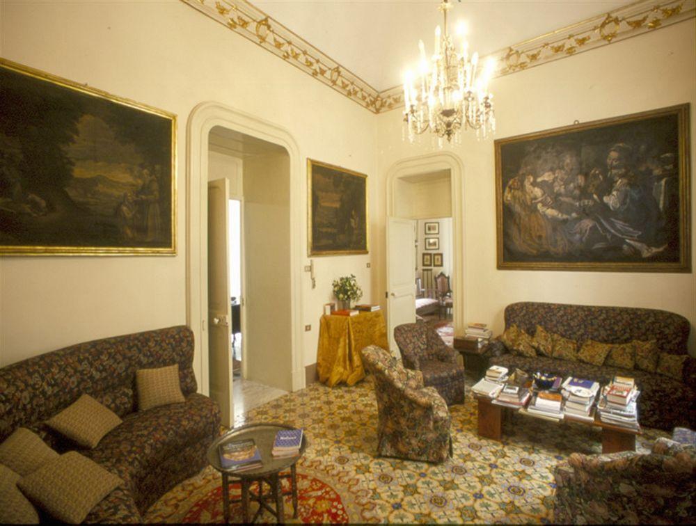 לצ'ה Palazzo Bernardini Suites מראה חיצוני תמונה