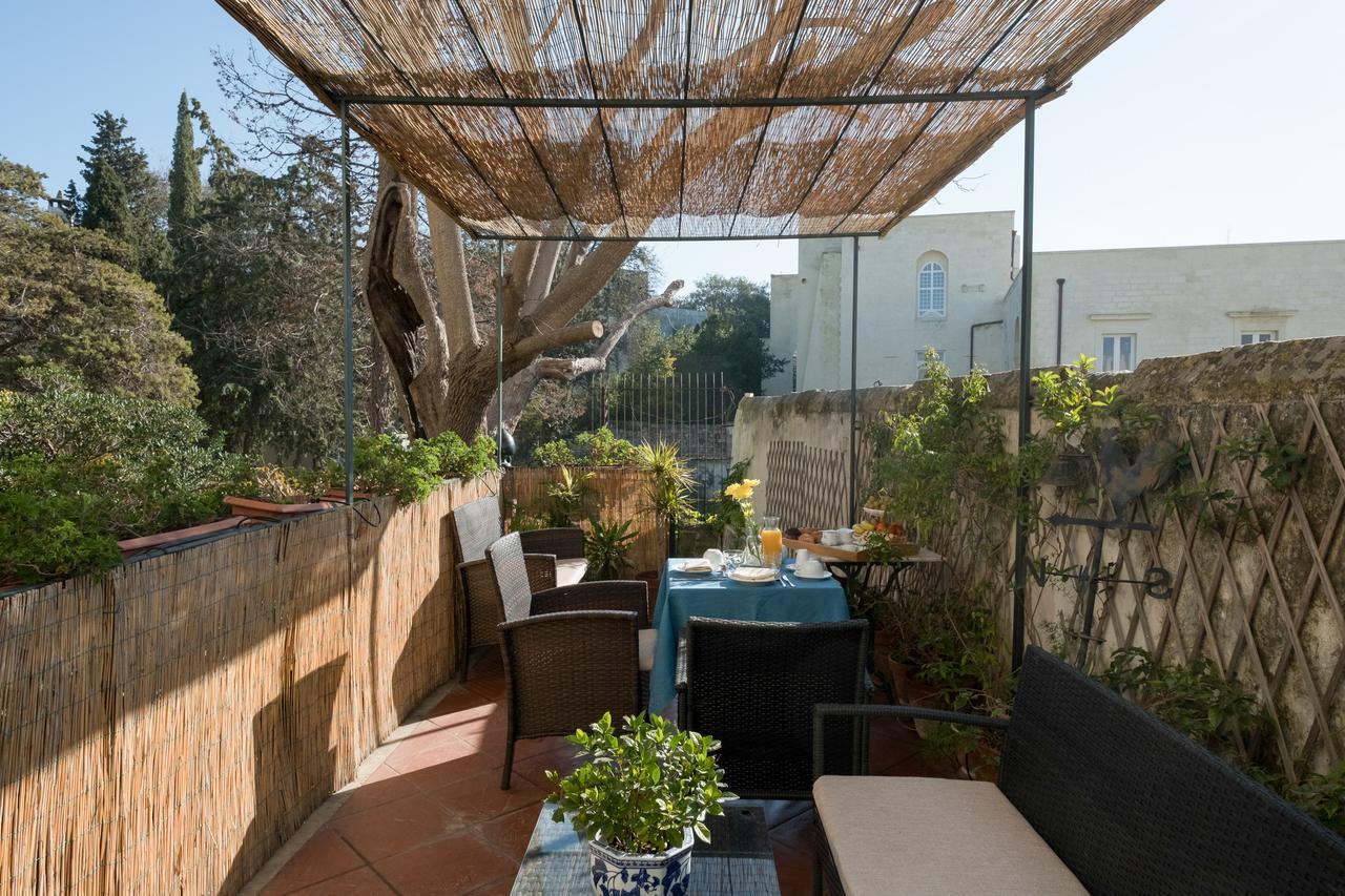 לצ'ה Palazzo Bernardini Suites מראה חיצוני תמונה