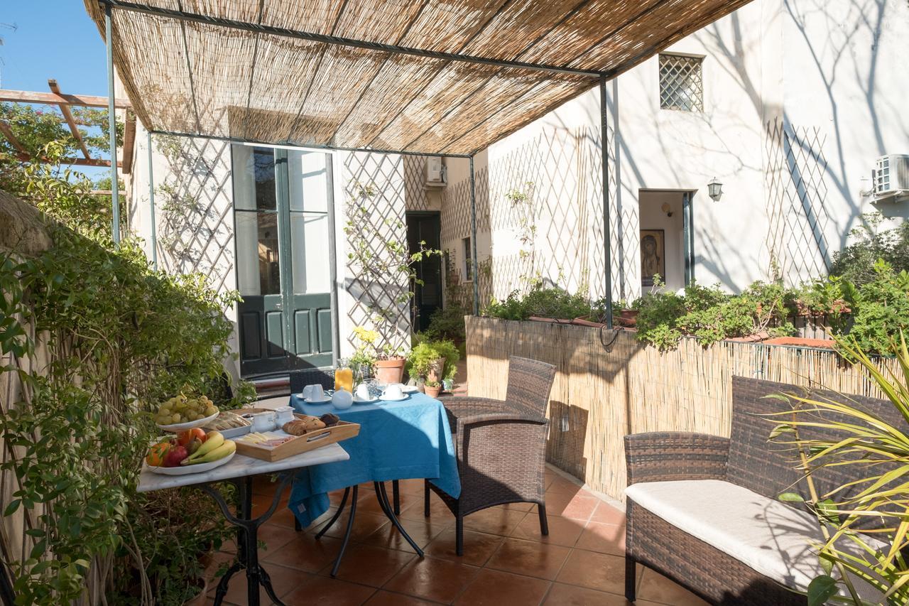 לצ'ה Palazzo Bernardini Suites מראה חיצוני תמונה