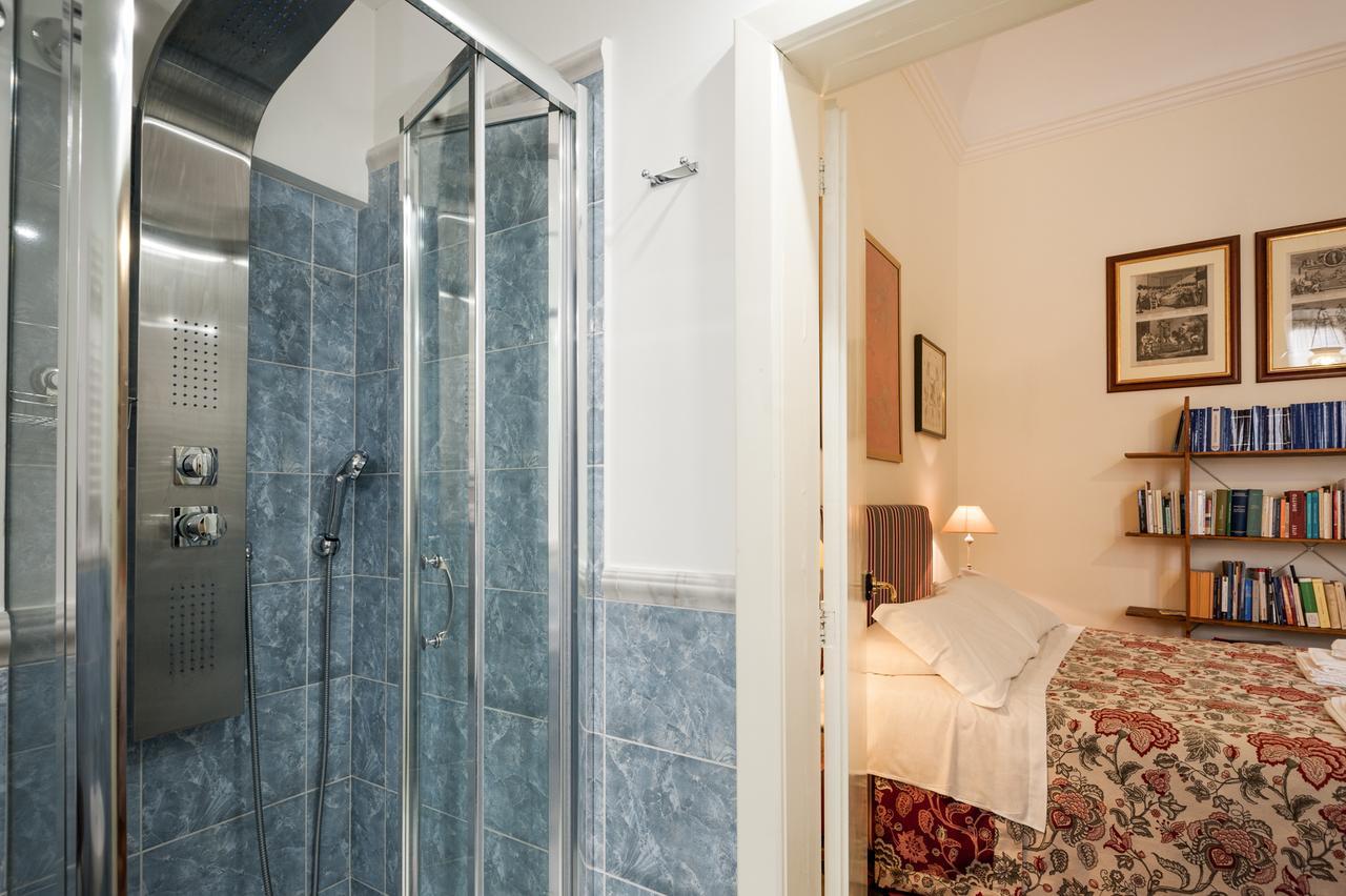 לצ'ה Palazzo Bernardini Suites מראה חיצוני תמונה